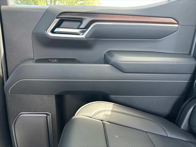 new 2025 GMC Sierra 1500 car, priced at $66,690
