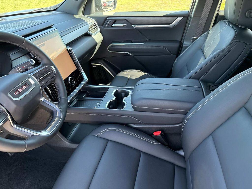 new 2025 GMC Acadia car, priced at $47,725