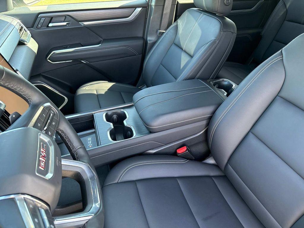 new 2025 GMC Acadia car, priced at $47,725