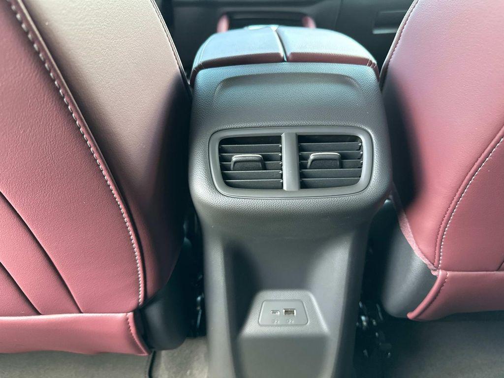 new 2025 Buick Envision car, priced at $42,423