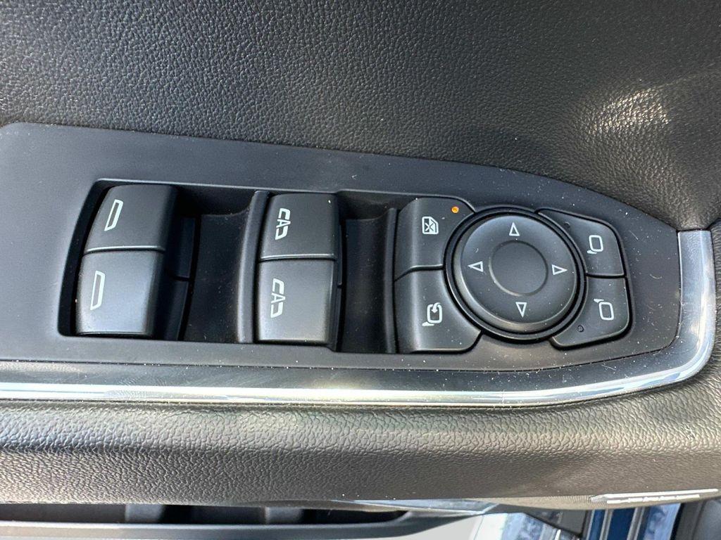 used 2022 GMC Sierra 1500 car, priced at $33,429