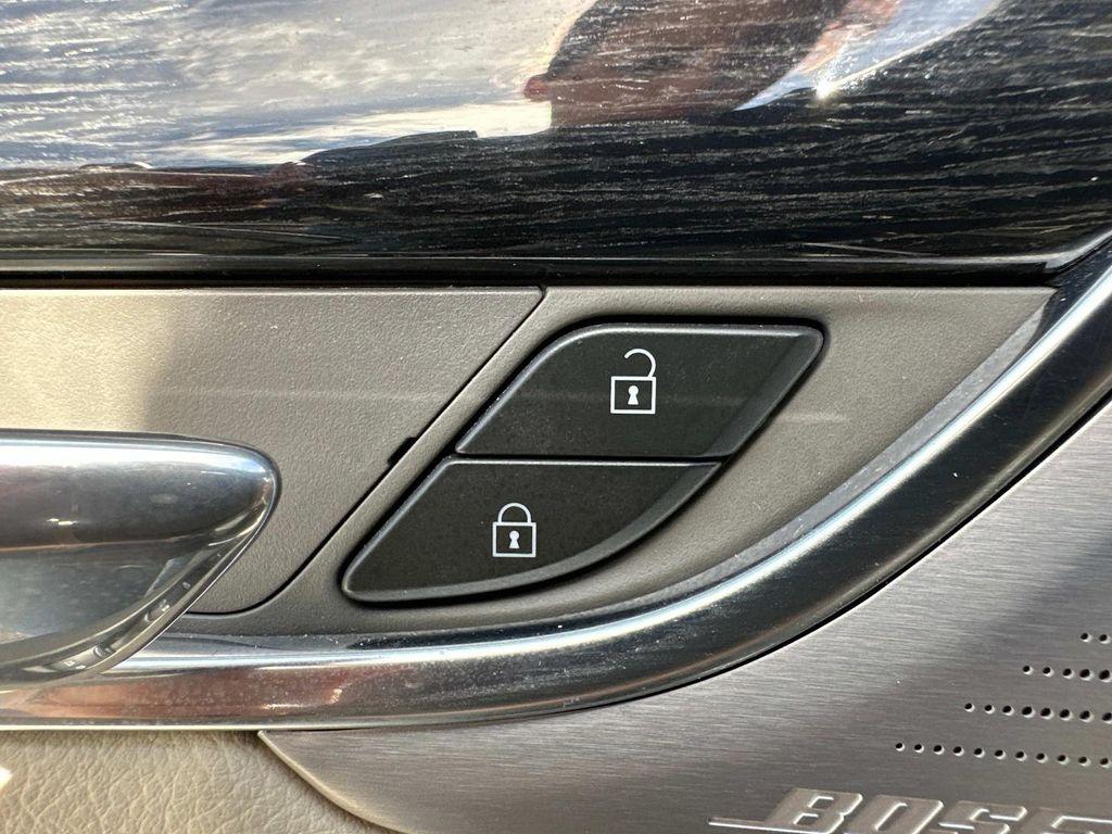 used 2023 Cadillac XT6 car, priced at $34,845