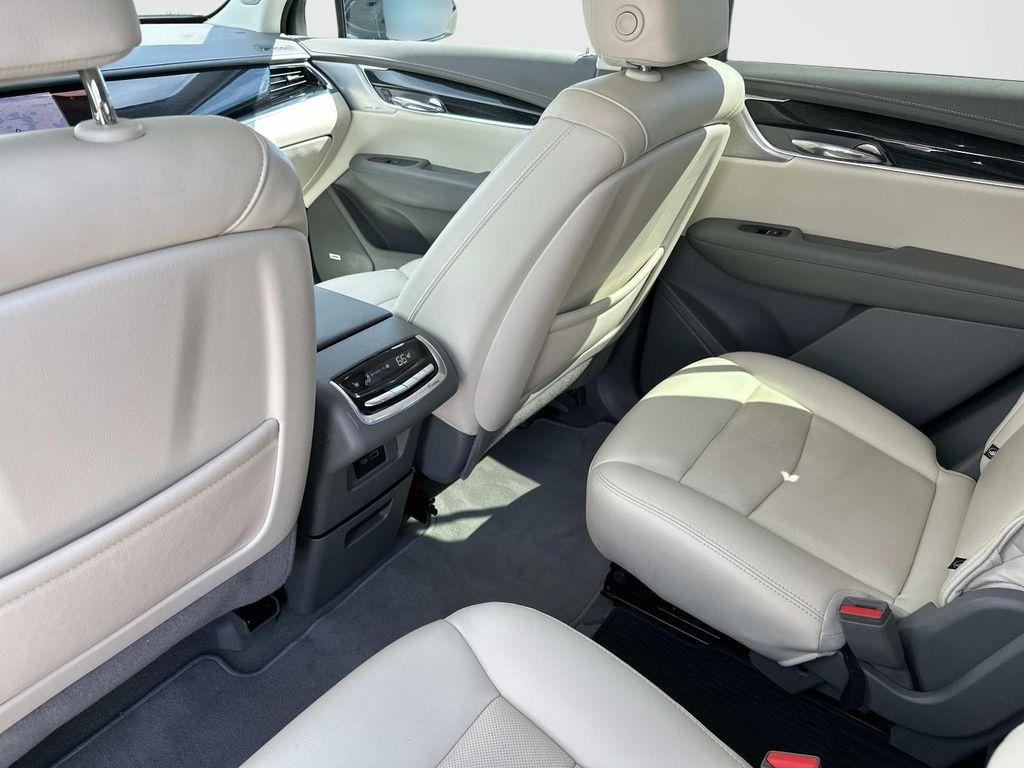 used 2023 Cadillac XT6 car, priced at $34,845