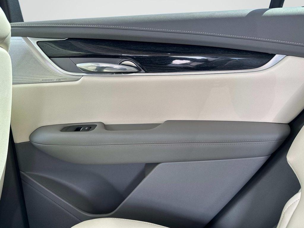 used 2023 Cadillac XT6 car, priced at $34,845