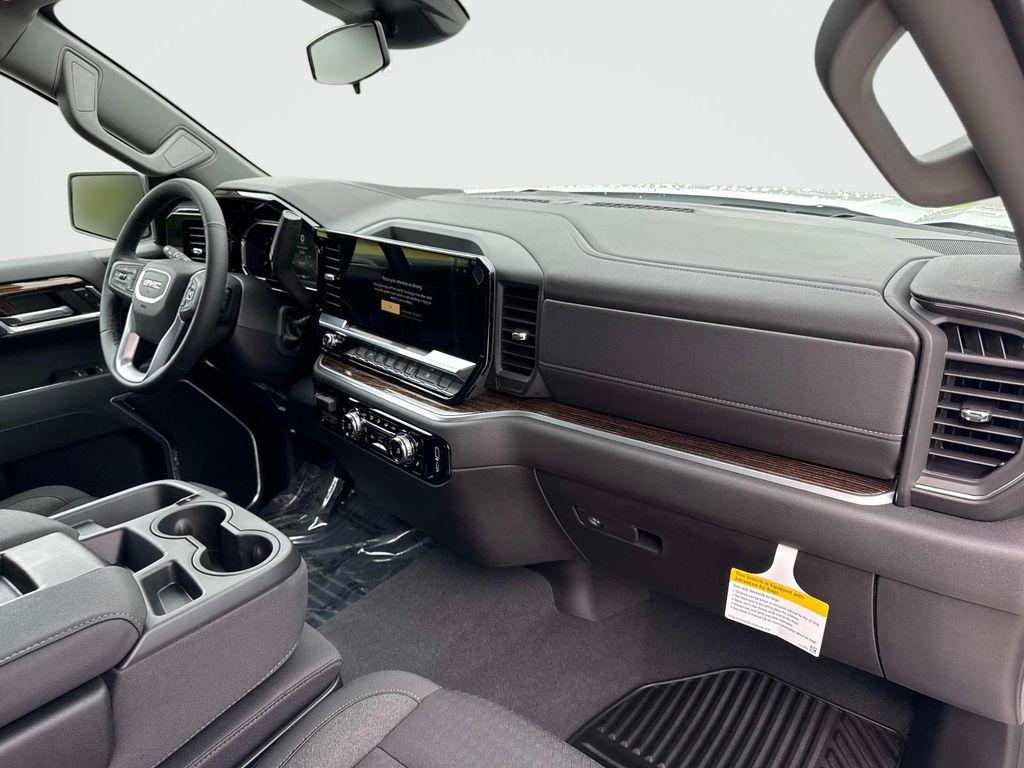 new 2026 GMC Sierra 1500 car, priced at $56,090