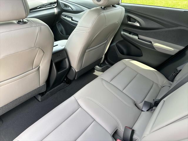 new 2025 Buick Envista car, priced at $31,258