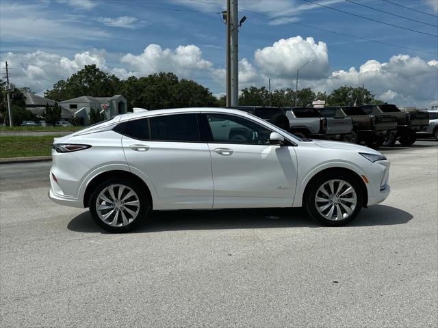 new 2025 Buick Envista car, priced at $31,258