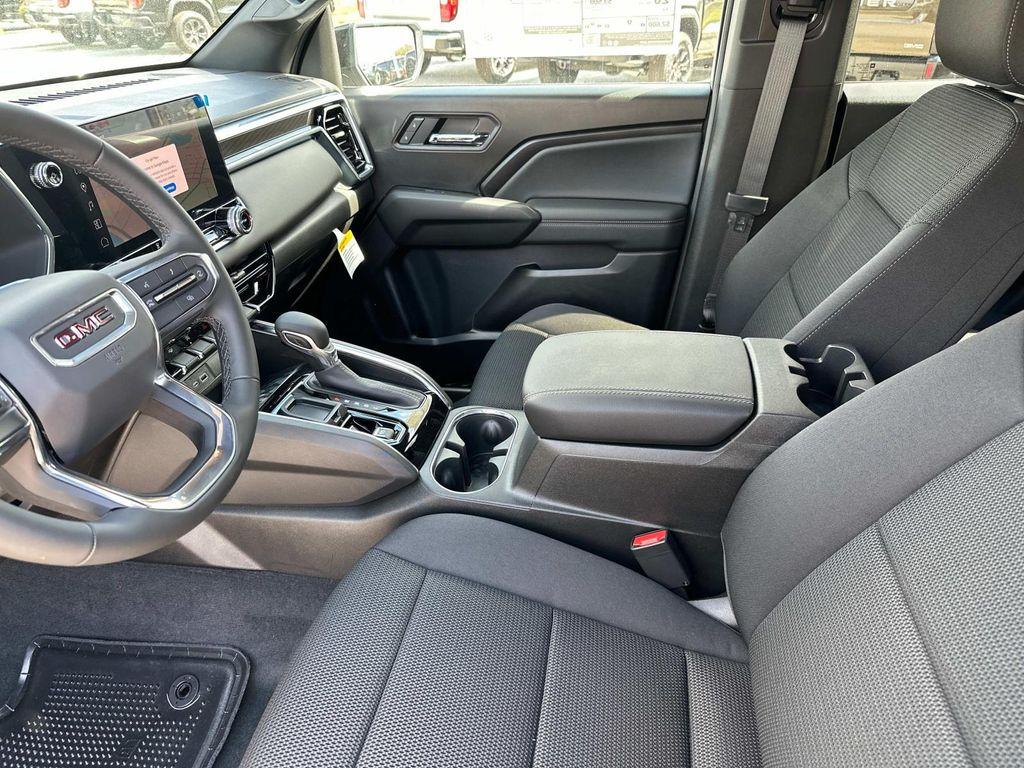 new 2025 GMC Canyon car, priced at $41,915
