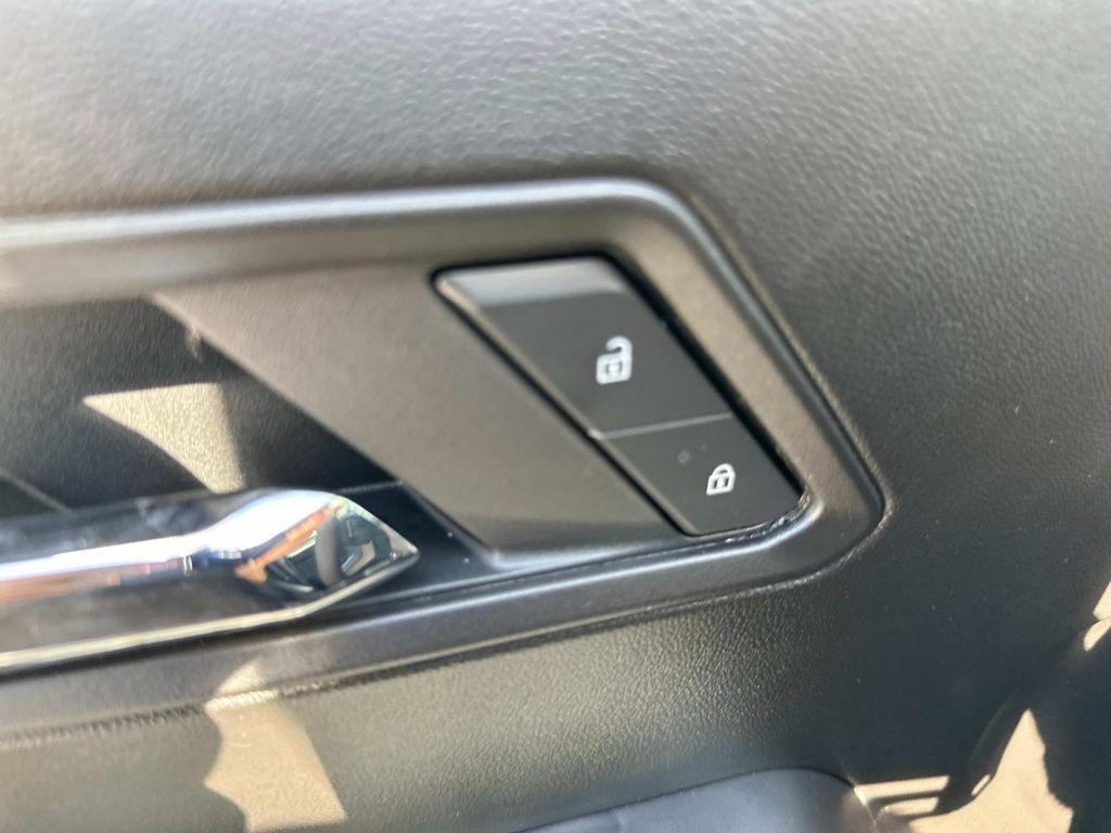 new 2025 GMC Canyon car, priced at $41,915