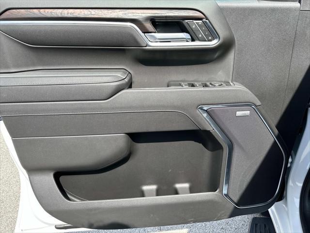 new 2025 GMC Sierra 1500 car, priced at $61,730