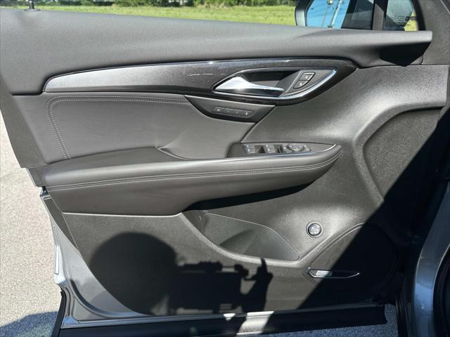 new 2025 Buick Envision car, priced at $37,356