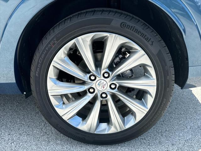 new 2025 Buick Envista car, priced at $30,637