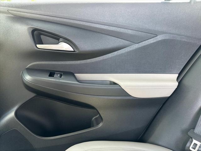 new 2025 Buick Envista car, priced at $30,637