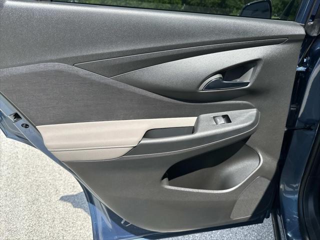 new 2025 Buick Envista car, priced at $30,637