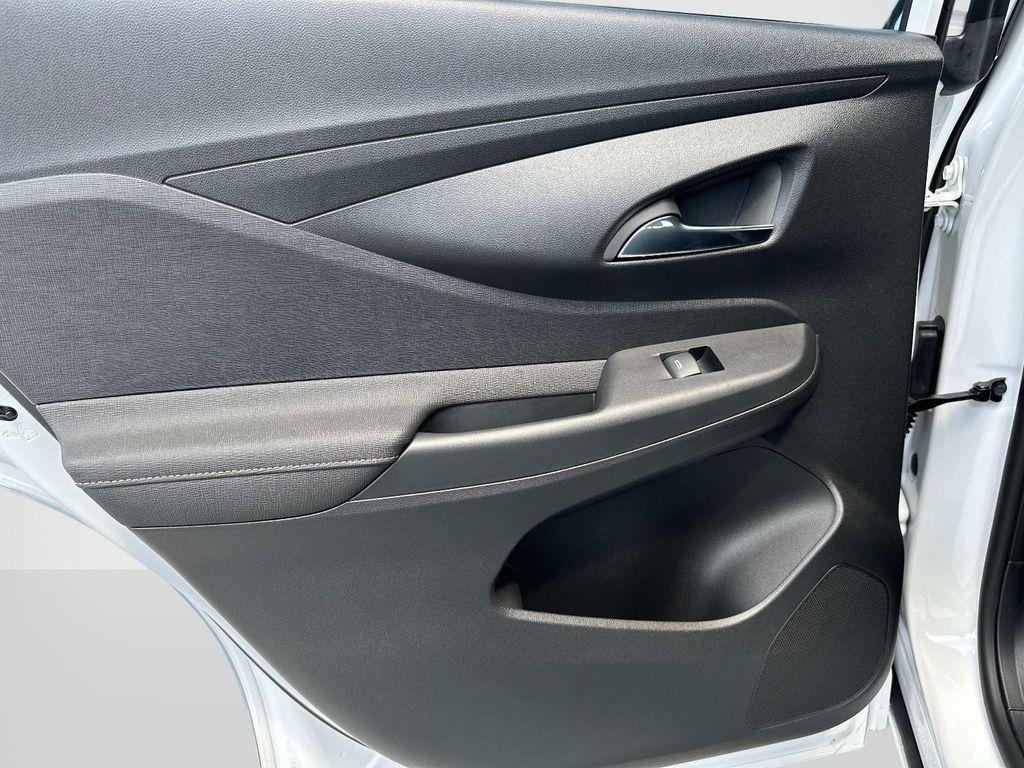 new 2025 Buick Envista car, priced at $30,576