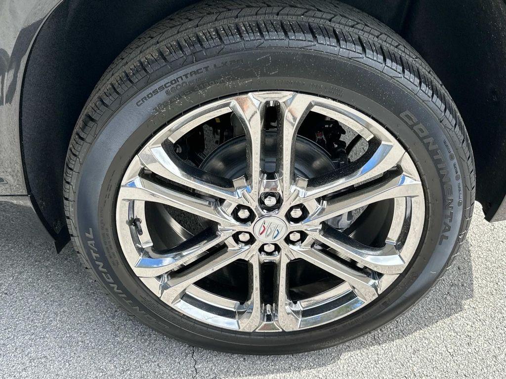 new 2025 Buick Enclave car, priced at $52,425