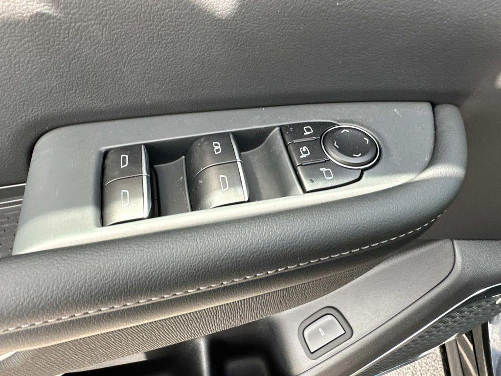 new 2025 Buick Enclave car, priced at $52,425