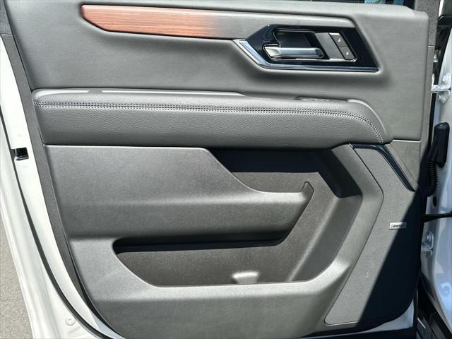 new 2025 GMC Yukon XL car, priced at $96,475