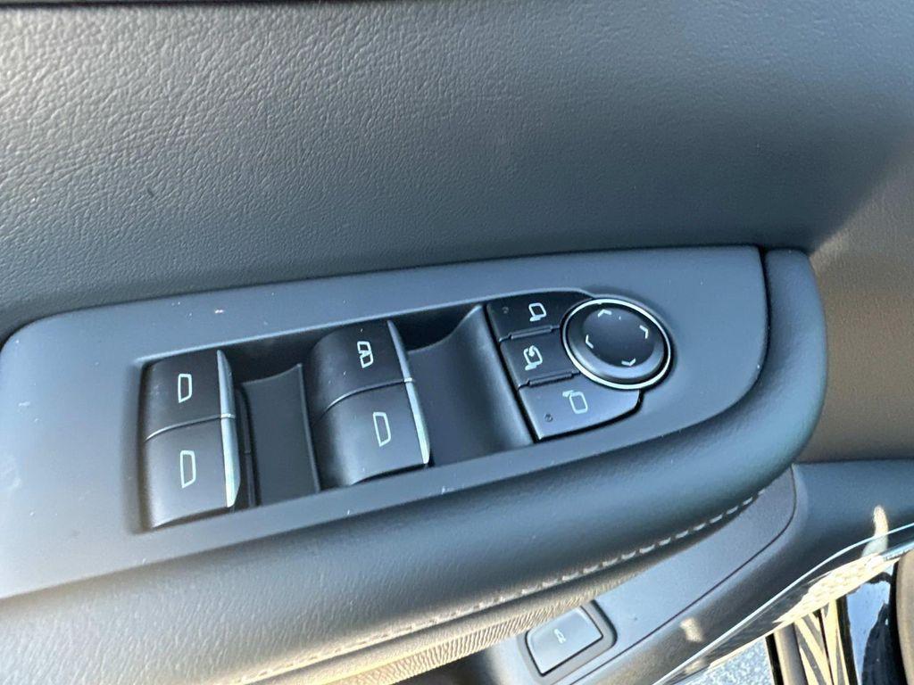 new 2025 Buick Enclave car, priced at $50,425