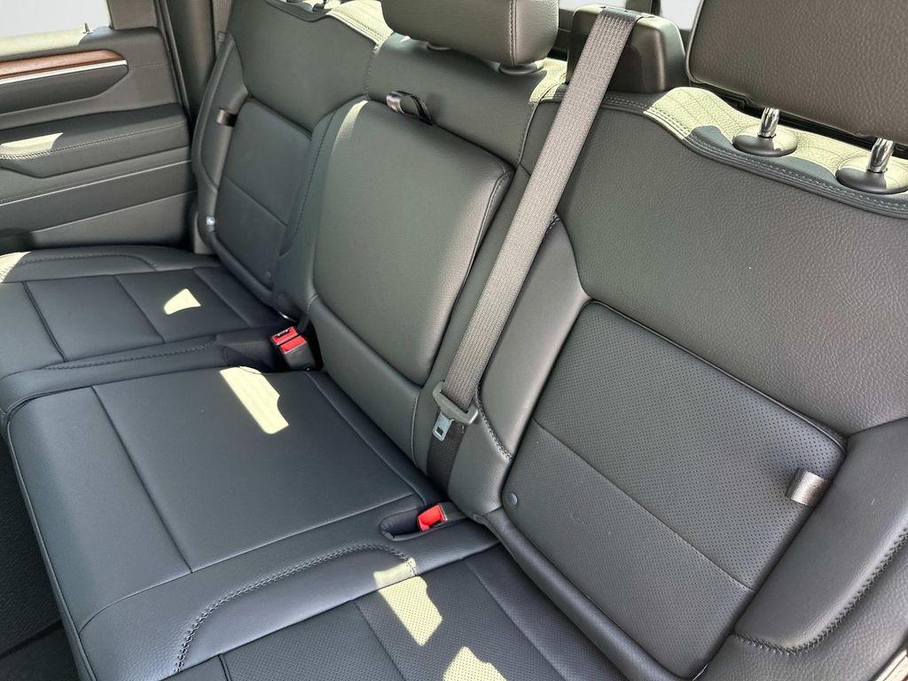 new 2025 GMC Sierra 2500 car, priced at $78,321
