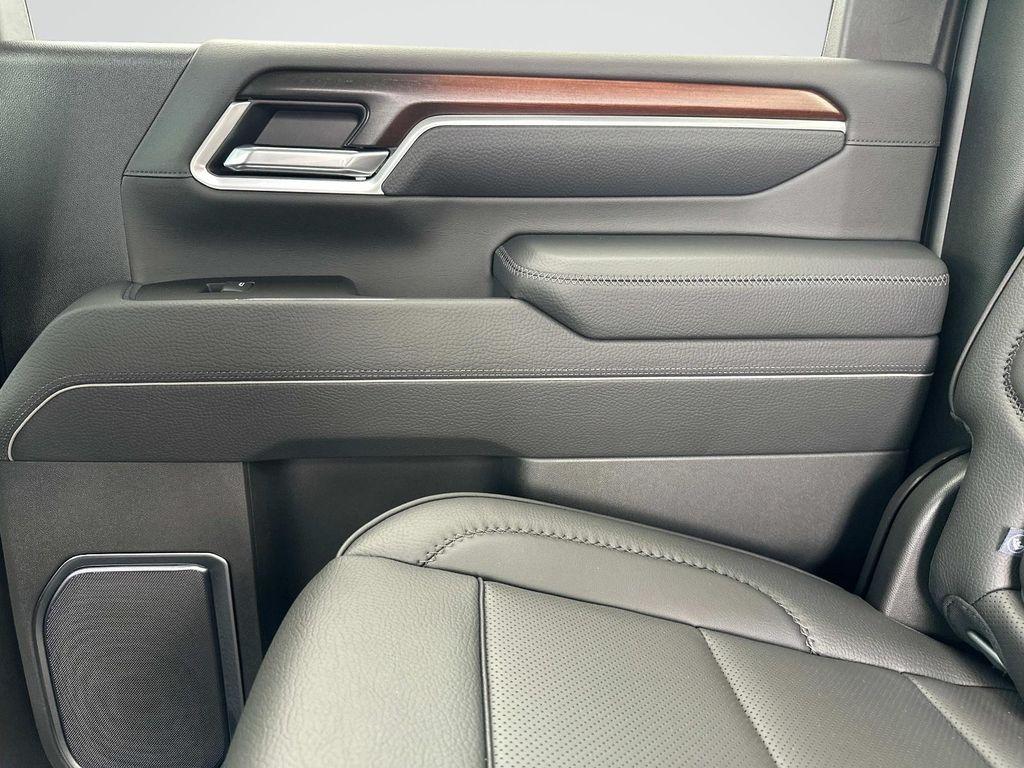 new 2025 GMC Sierra 2500 car, priced at $87,711
