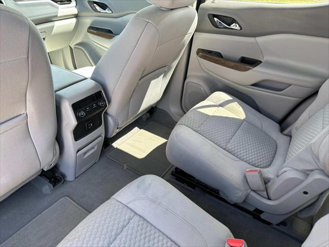 used 2018 GMC Acadia car, priced at $19,875