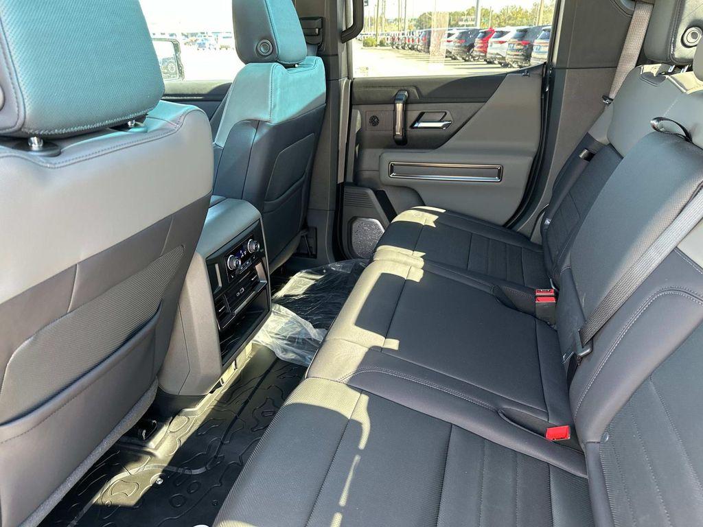 new 2025 GMC HUMMER EV Pickup car, priced at $105,160