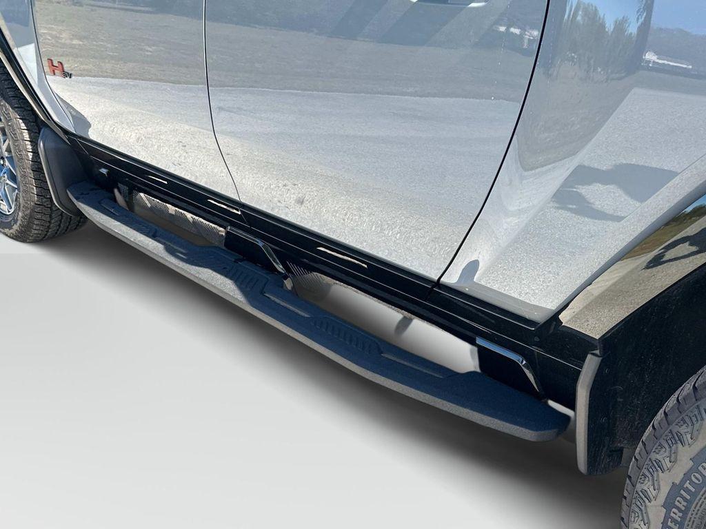 new 2025 GMC HUMMER EV Pickup car, priced at $100,246