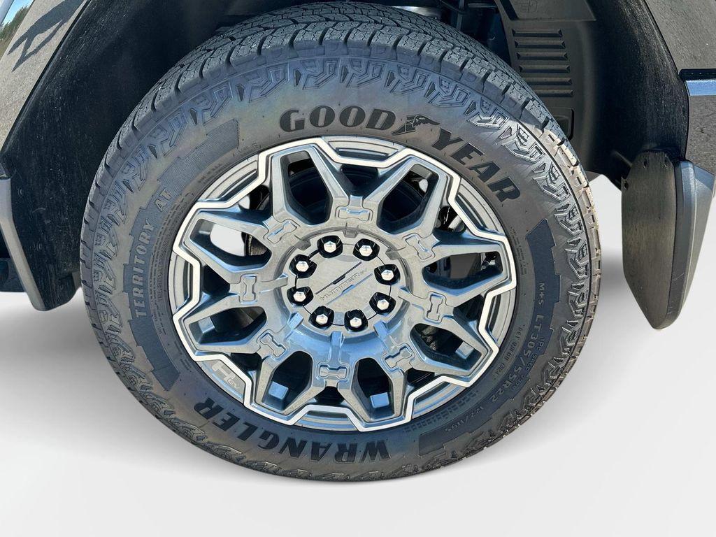 new 2025 GMC HUMMER EV Pickup car, priced at $100,246