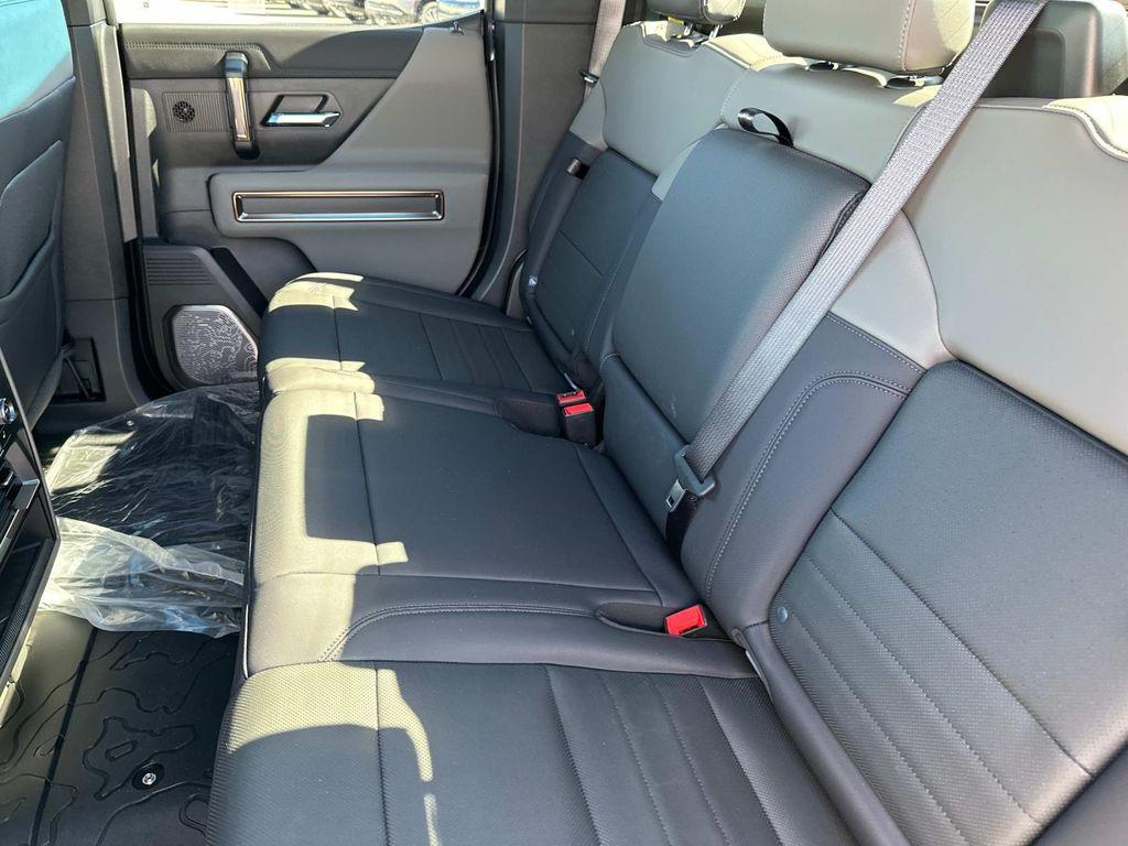 new 2025 GMC HUMMER EV Pickup car, priced at $105,160
