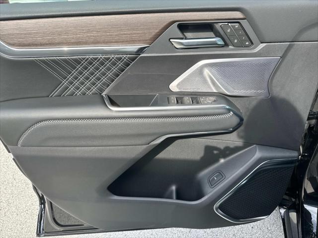new 2025 GMC Acadia car, priced at $63,710