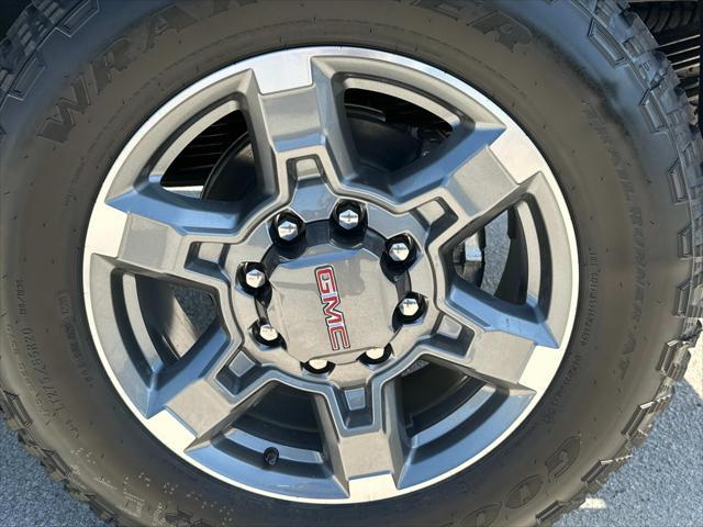 new 2025 GMC Sierra 2500 car, priced at $70,925
