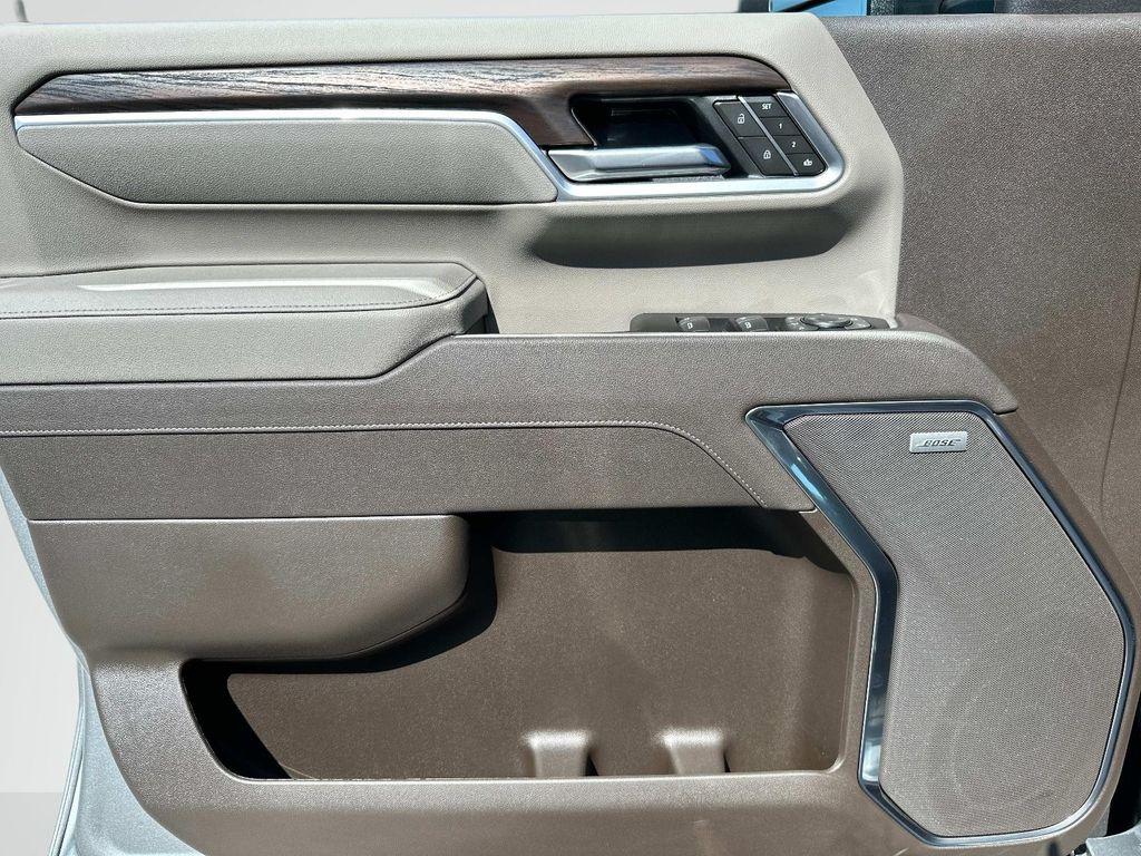 new 2025 GMC Sierra 2500 car, priced at $70,925