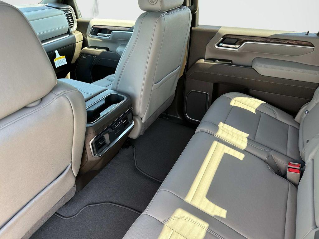 new 2025 GMC Sierra 2500 car, priced at $70,925