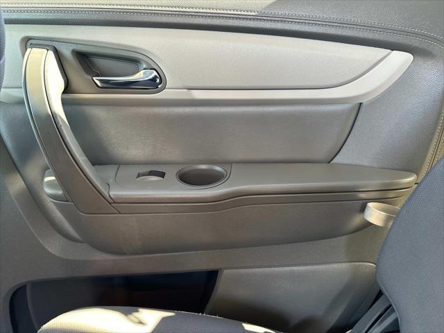 used 2015 Chevrolet Traverse car, priced at $9,728