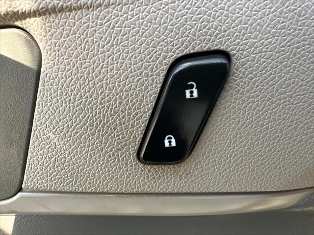 used 2015 Chevrolet Traverse car, priced at $9,728