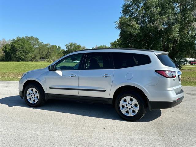 used 2015 Chevrolet Traverse car, priced at $9,728