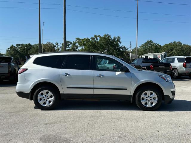 used 2015 Chevrolet Traverse car, priced at $9,728