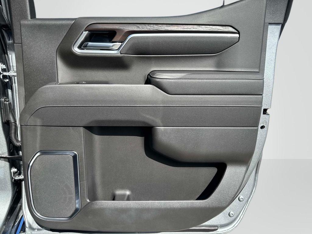 new 2026 GMC Sierra 1500 car, priced at $65,320