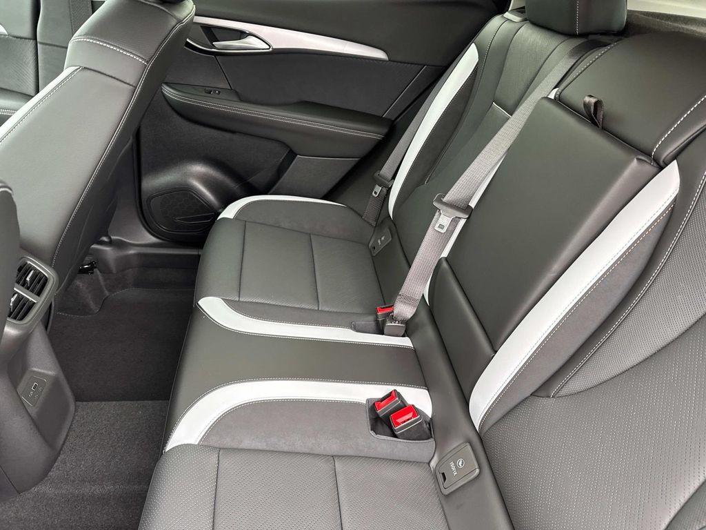 new 2025 Buick Envision car, priced at $42,423