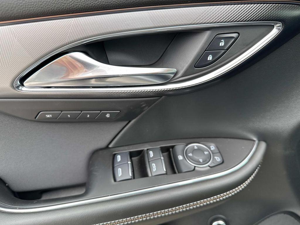 new 2025 Buick Envision car, priced at $42,423