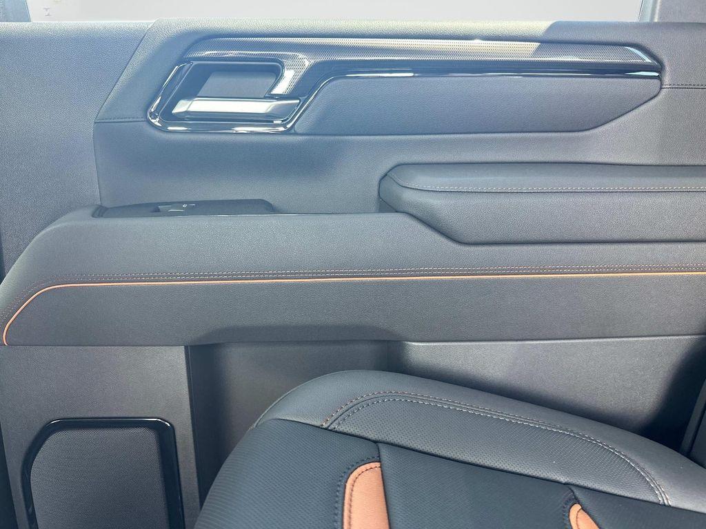 new 2025 GMC Sierra 2500 car, priced at $83,765