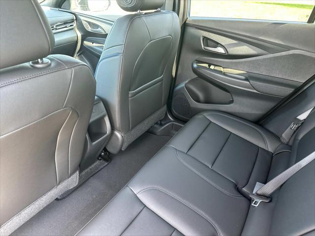 new 2025 Buick Envista car, priced at $26,646