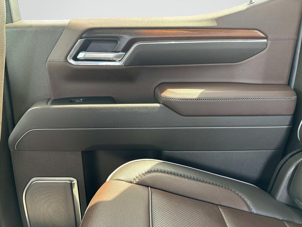 new 2025 GMC Sierra 1500 car, priced at $74,670