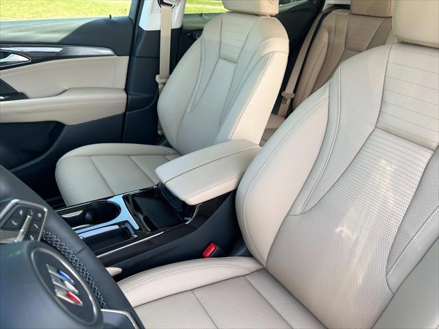 new 2025 Buick Envision car, priced at $37,356