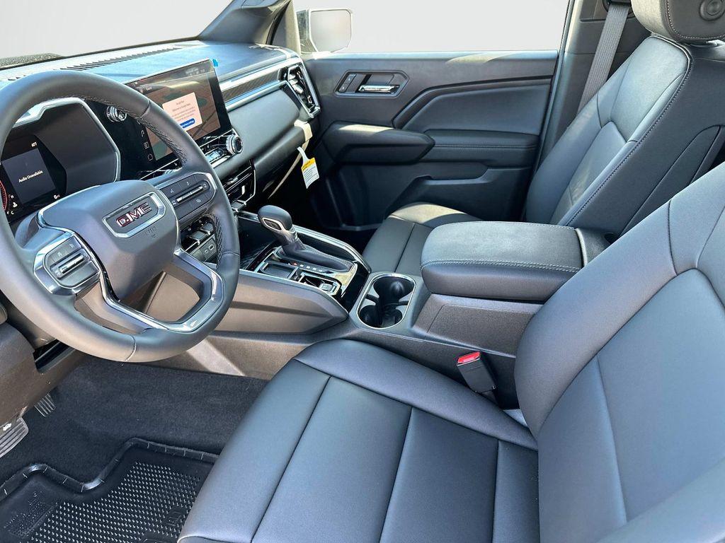 new 2025 GMC Canyon car, priced at $41,218