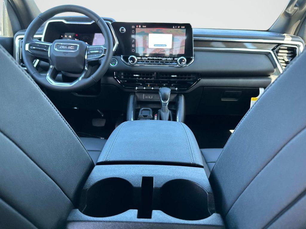 new 2025 GMC Canyon car, priced at $41,218