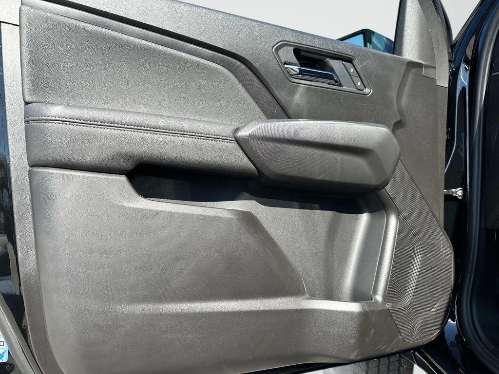 new 2025 GMC Canyon car, priced at $41,218