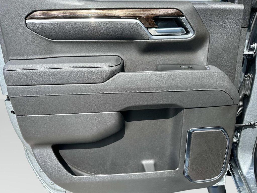 new 2026 GMC Sierra 1500 car, priced at $51,700