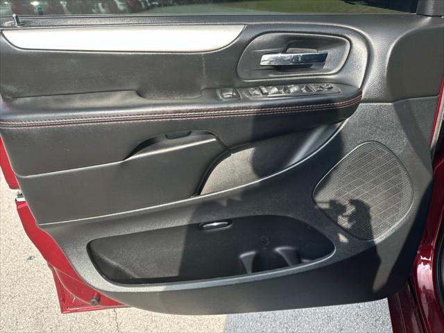 used 2019 Dodge Grand Caravan car, priced at $9,376